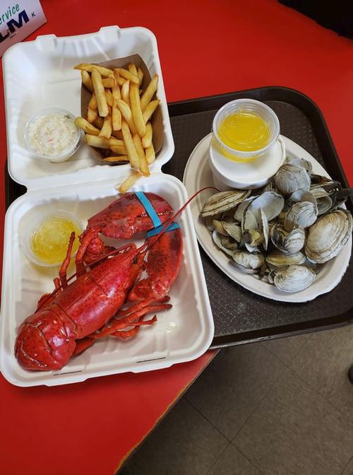 Lobster and Clams at Pete’s Seafood